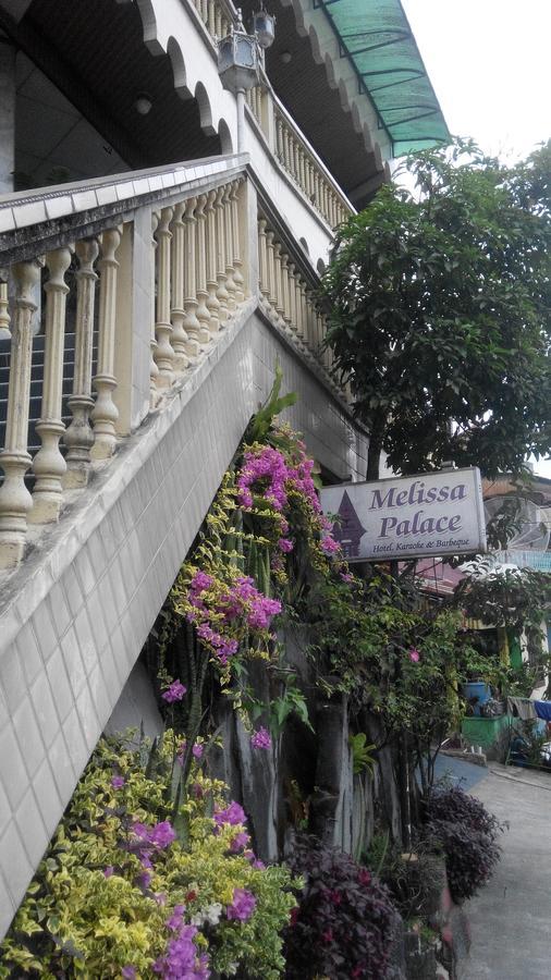 Melissa Palace Hotel And Karaoke Parapat Ngoại thất bức ảnh