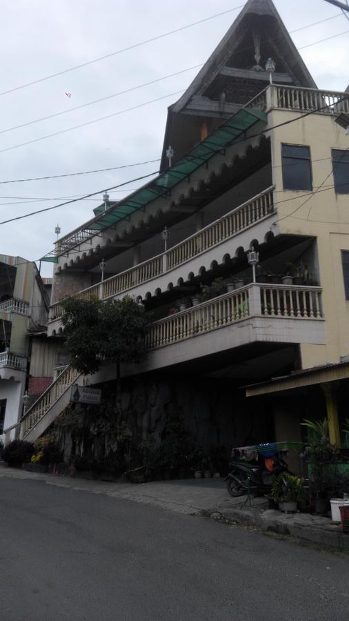 Melissa Palace Hotel And Karaoke Parapat Ngoại thất bức ảnh